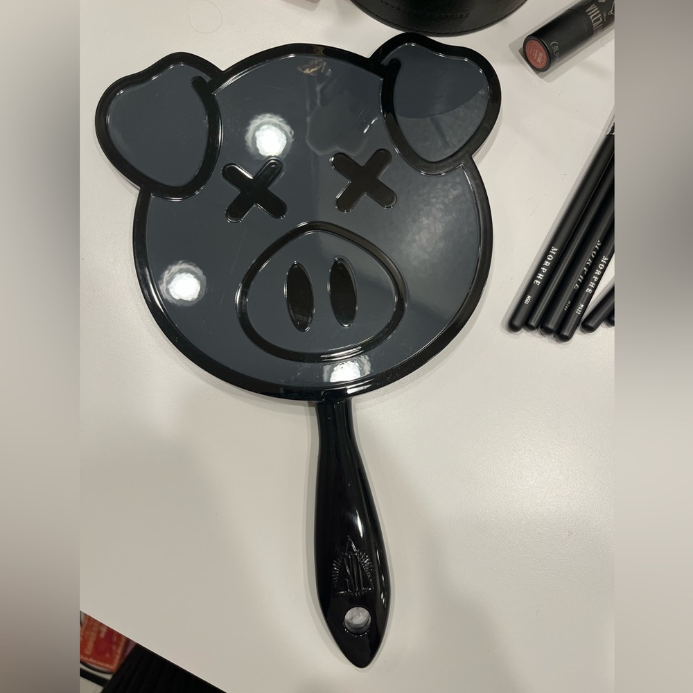 Jeffree Star X Shane Dawson Black Pig Mirror